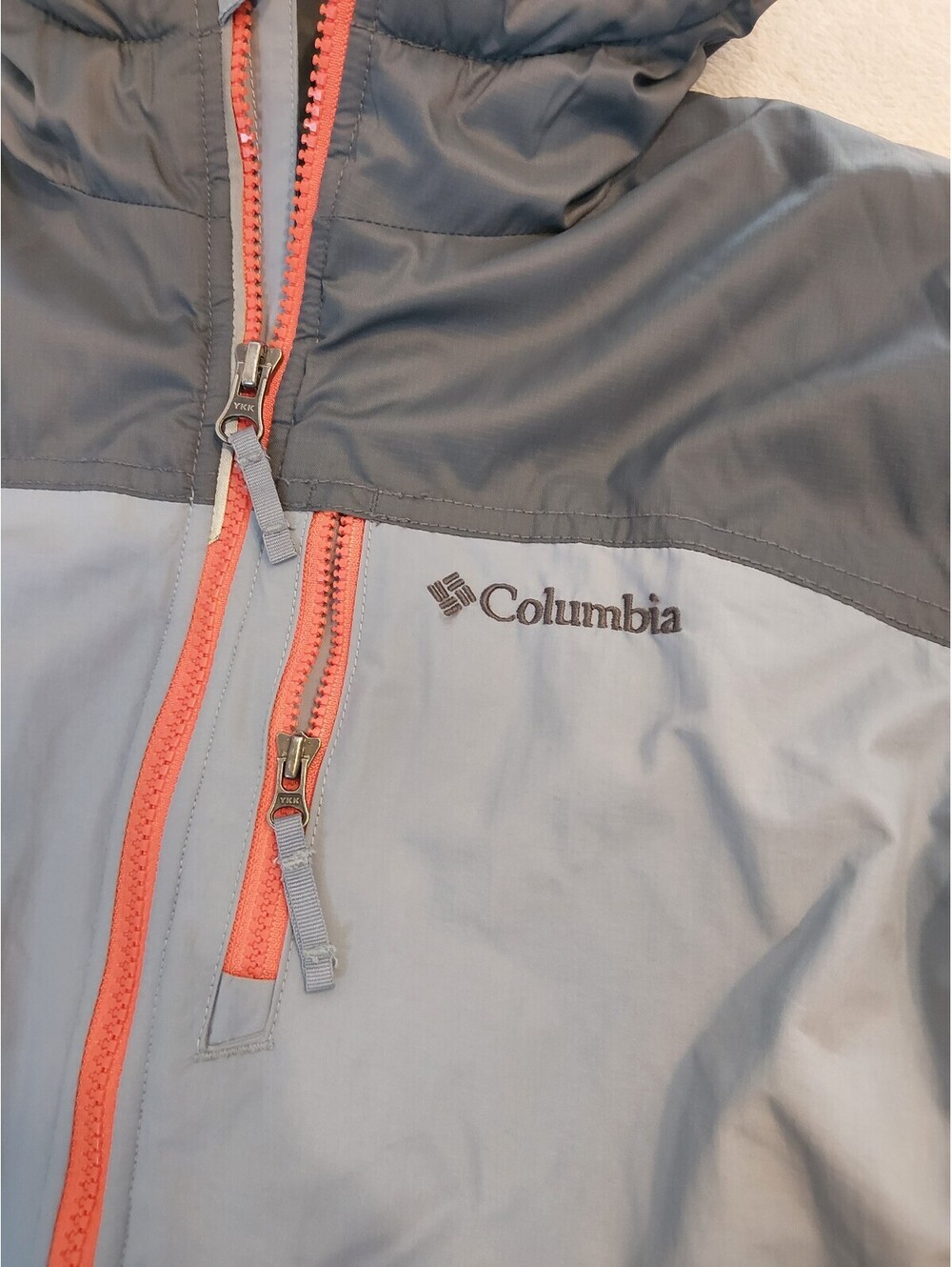 Columbia Boy's Medium Gray Nylon Hooded Winter Jacket 0108